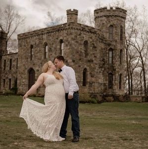 Meet your Posher, Lauralye